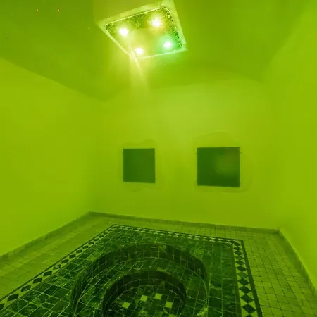 호텔 Mancave Sanctum Caldera *